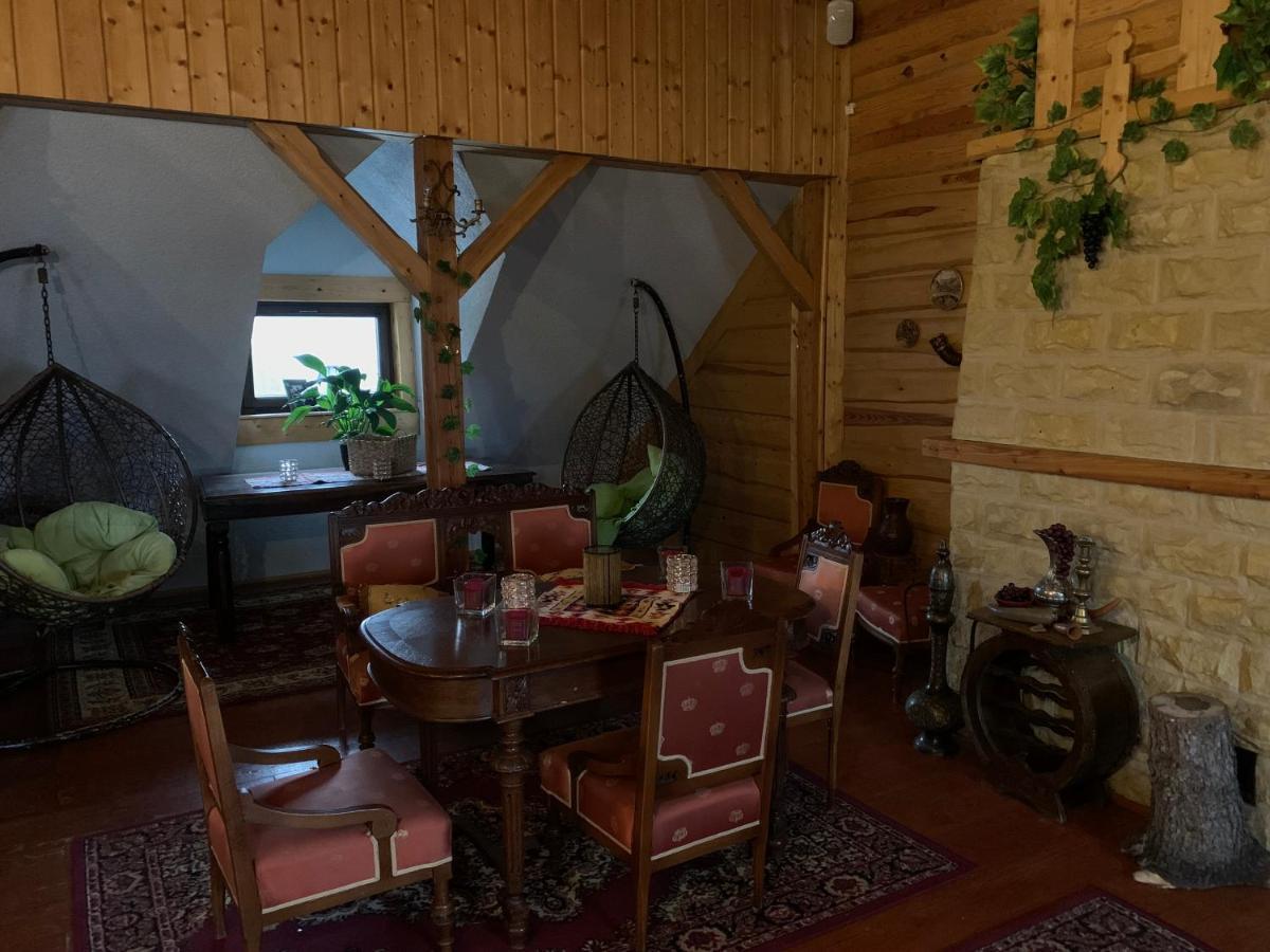 Hotel Tyrol I Restauracja Zycie Gruzji Osielsko Экстерьер фото