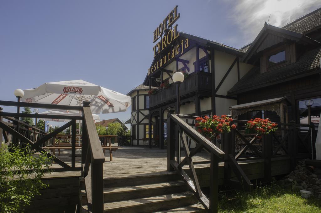 Hotel Tyrol I Restauracja Zycie Gruzji Osielsko Экстерьер фото